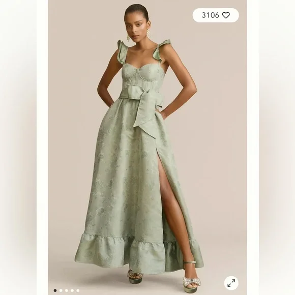 V Chapman Veronica Gown - Picture 2 of 2